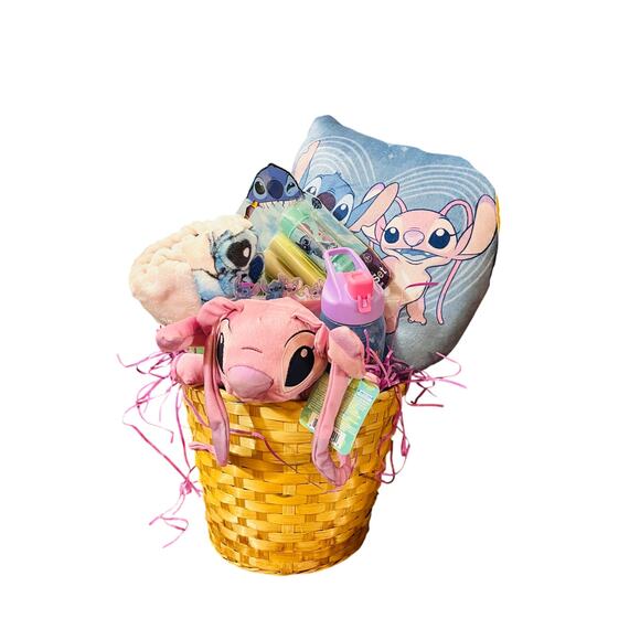 Stitch and Angel adorable bundle
40*50 baby throw Matching pillow Angel plush - Picture 10 of 14